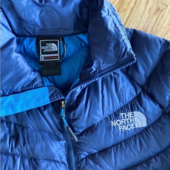 Women’s down North Face jacket - Picture 2 of 5